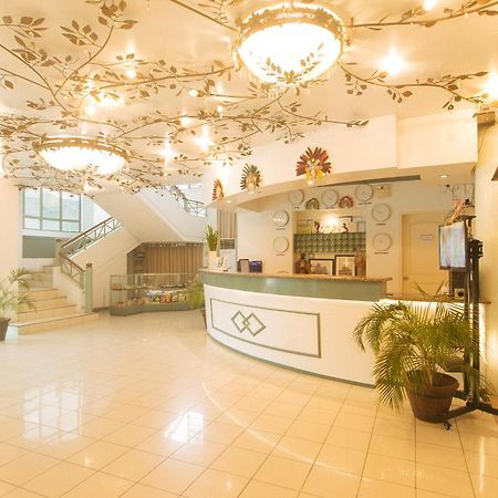 Royal Am Rei Hotel Bacolod Exterior foto